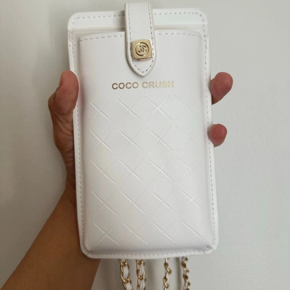 CHANEL White Coco Crush Phone Holder - GWP - Chanel Gift w/ Purchase NEW w/ Box